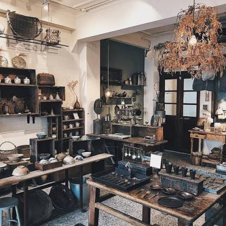 地衣荒物 Earthing Way